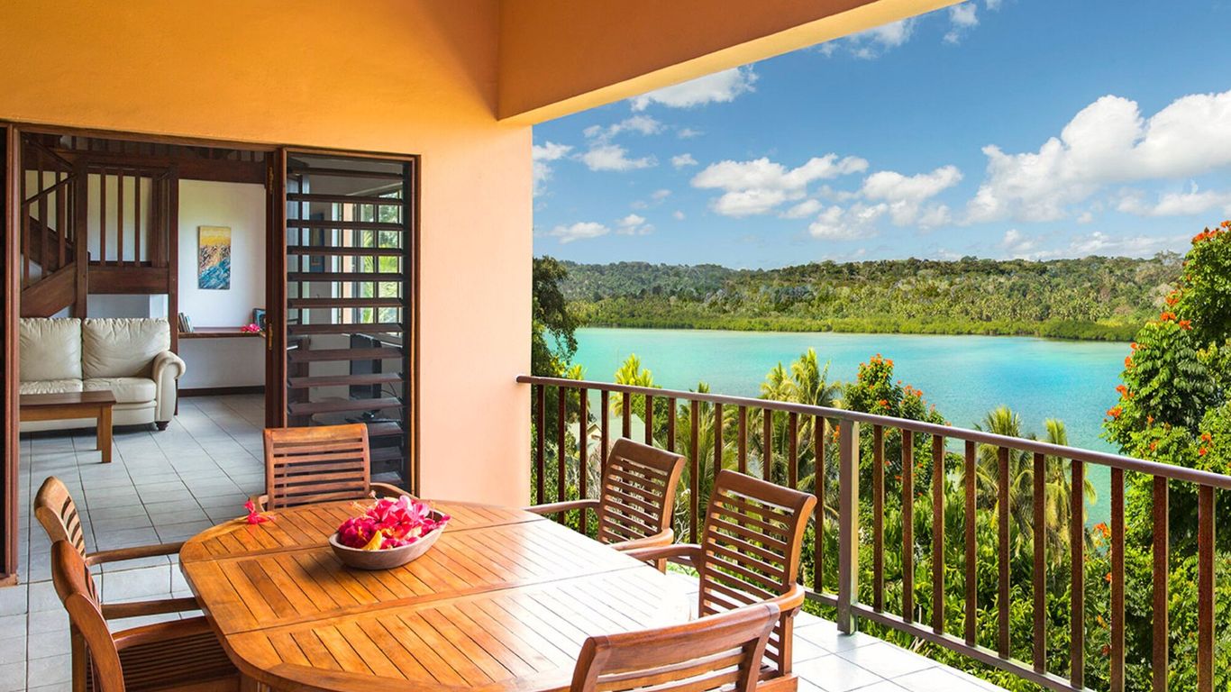 Poppy's on the Lagoon