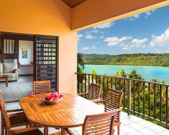 Poppy's on the Lagoon - Port Vila - Balcony