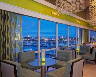 Charming Room with Spa & Sauna Access in Vibrant Casino Resort, Rooftop Deck - Atlantic City - Restaurante
