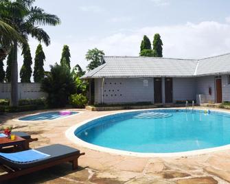 Galu Gardens Apartments Diani Beach - Ukunda - Basen