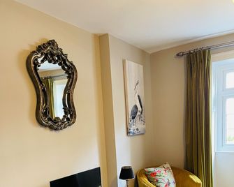 Chapter 1 Hotels - Weymouth - Wohnzimmer