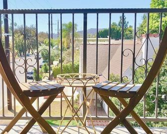 Silver Lake Studio Suites with Rooftop Terrace - Los Ángeles - Balcón