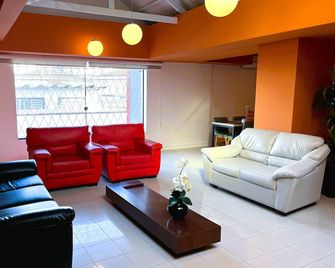 Le Village Flats e Hotel - Joinville - Sala de estar