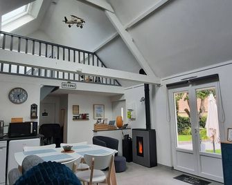 Maison de Vacances 3 Toute Équipée, Jardin Clos, Jusqu'à 4 Pers. Animaux OK - Nesles - Salle à manger