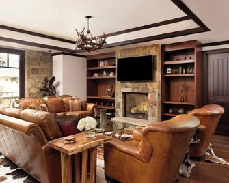 Luxury 3 Bedroom Residence At The Four Seasons In Vail Village - 範爾 - 客廳