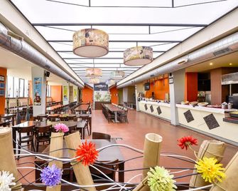 Plus Prague Hostel - Prague - Restaurant