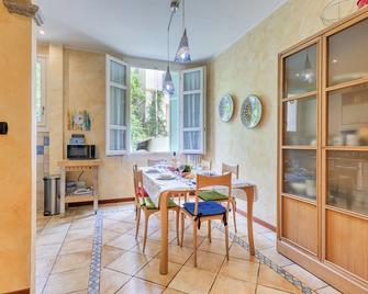 Seaside Classic - Happy Rentals - Menton - Dining room