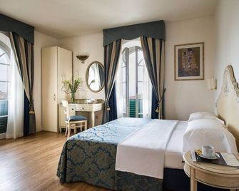 Hotel Goya - Forte dei Marmi - Sovrum