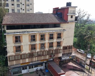 Pratham Inn by Downtown Hotels - Manipala - Gebäude