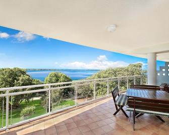 Belvedere Apartments - Caloundra - Balcony