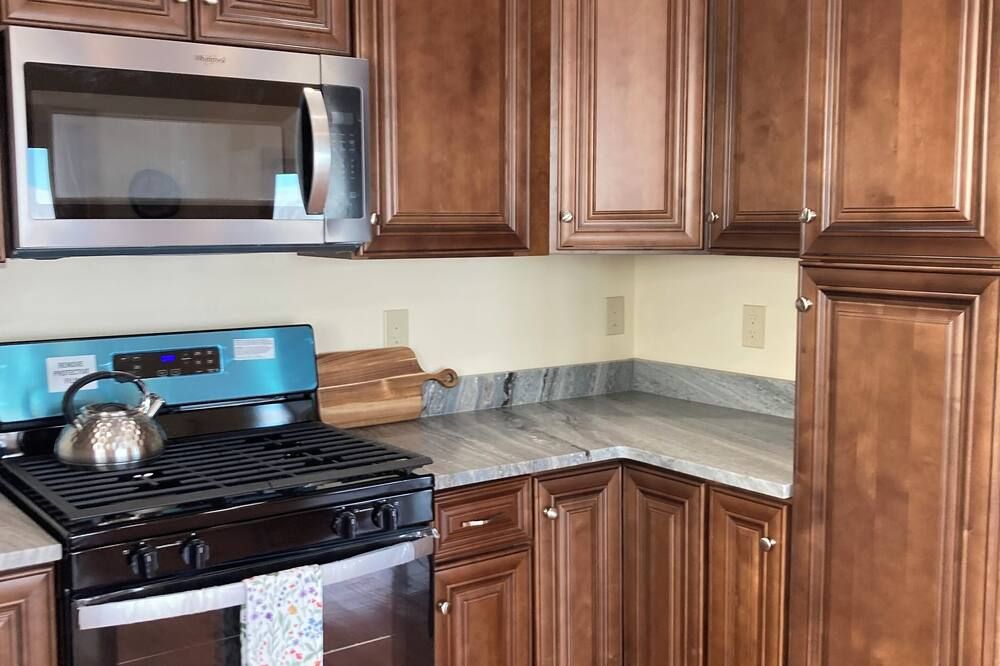 Delightful 4-bedroom house in Hayden perfect for your getaway 5 min to airport - Hayden - Kitchen