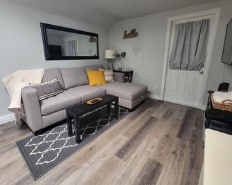 Cozy Casita - La Mesa - Living room