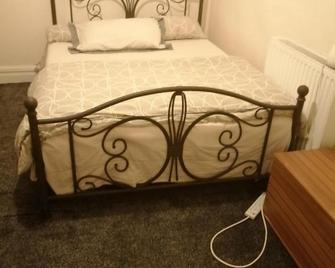 Carib Inn - Manchester - Bedroom