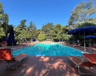 Park Hotel Napoleone - Portoferraio - Pool