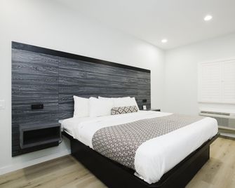 Sapphire Inn and Suites - Deer Park