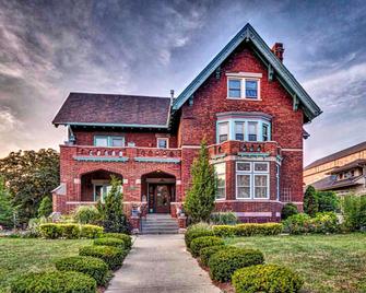 Brumder Mansion Bed and Breakfast - Milwaukee - Edificio