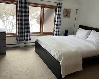 Near Stratton, Bromley & Magic! - Jamaica - Bedroom