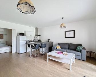 T2 moderne en rez-de-villa - Calvi - Huiskamer