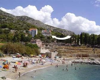 Apartments Marija Magdalena - Milna (Hvar)