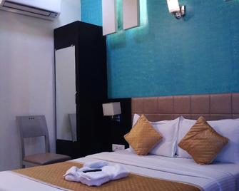 Hotel Avenue - Mumbai - Bedroom