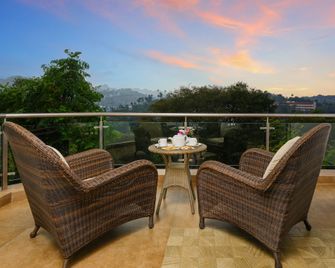 ستيرلينج ماونت أبو - مونت أبو - شرفة