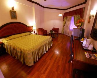 Manuelsons Malabar Palace - Kozhikode - Habitación