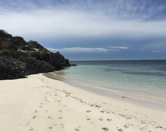 Cervantes Pinnacles Motel - Cervantes - Beach