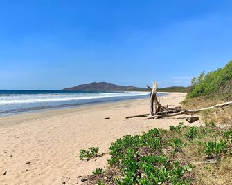 Hotel El Manglar y Cantarana - Playa Grande - Strand