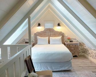 Carmel Green Lantern Inn - Carmel-by-the-Sea - Quarto