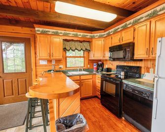 Mountainview Resort by Coolvacay - Jackman - Kitchen