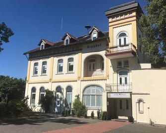 Hotel Kipphut - Sarstedt - Edificio