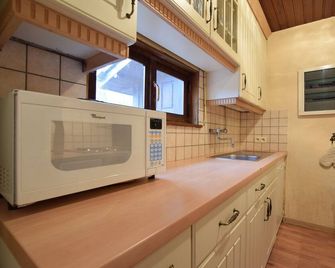Forest Cottage with Ponds - Bellevaux - Keuken