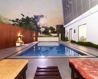 233 Boulevard - Luxury Apartments - Accra - Pool