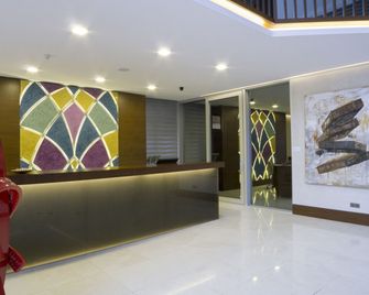 Hotel Houston - Ankara - Front desk