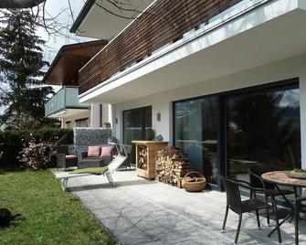 Apartment Leo am Sonnenhang - Appartement/fewo, Toilette und Bad/dusche Getrennt - Schladming - Patio