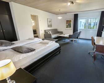 Dolphin Hotel Herning - Herning - Bedroom