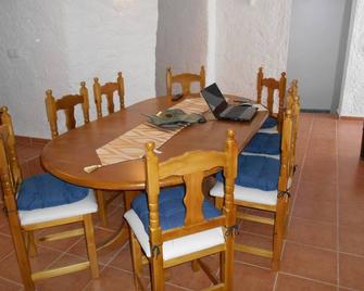 Cave house, adventure vacation, ideal for relaxing - Cuevas del Campo - Comedor