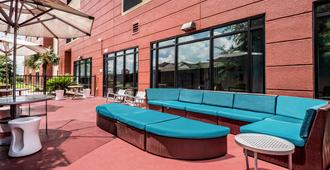 SpringHill Suites by Marriott San Antonio Airport - San Antonio - Innenhof