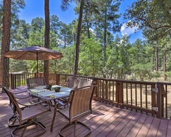 Deck w/ Wooded Views: Rustic-Chic Prescott Cabin! - Prescott - Balcony