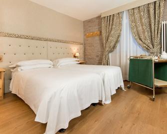 Hotel Edelweiss - Hochfilzen - Спальня
