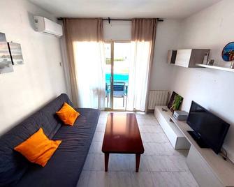 Bravaholidays-271-Zeus - Blanes - Sala de estar