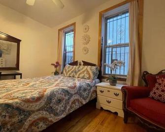 Beautiful Apt Prospect Hts steps from Broklyn Museum Garden 20 min Man/Times Sq. - Brooklyn - Habitación
