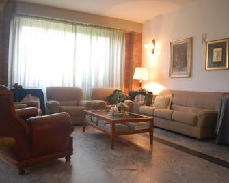 Albergo Smeraldo - Castelnuovo Magra - Living room