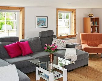 5 star holiday home in Mariestad - Mariestad - Sala de estar