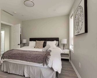 Casa Queen Hotel Elegant Suite W Patio Bbq Grill - Toronto