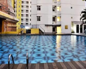 Cozy Studio Room Apartment in Serpong 27 square meter 2611BB - Tangerang City - Pool