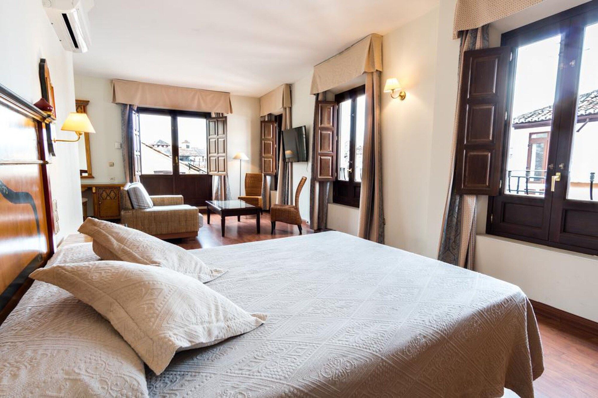 Hotel Plaza Nueva - גרנדה