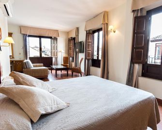 Hotel Plaza Nueva - Granada