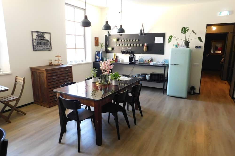 Piumaviola Beds & Apartments - Parma - Essbereich