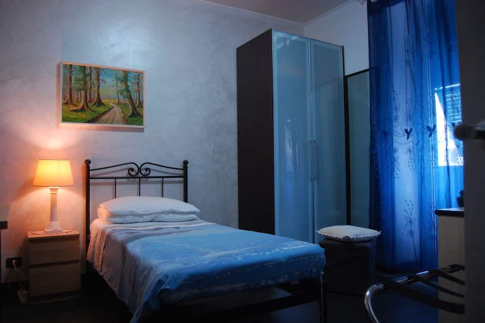 Casa Mama - Genoa - Bedroom